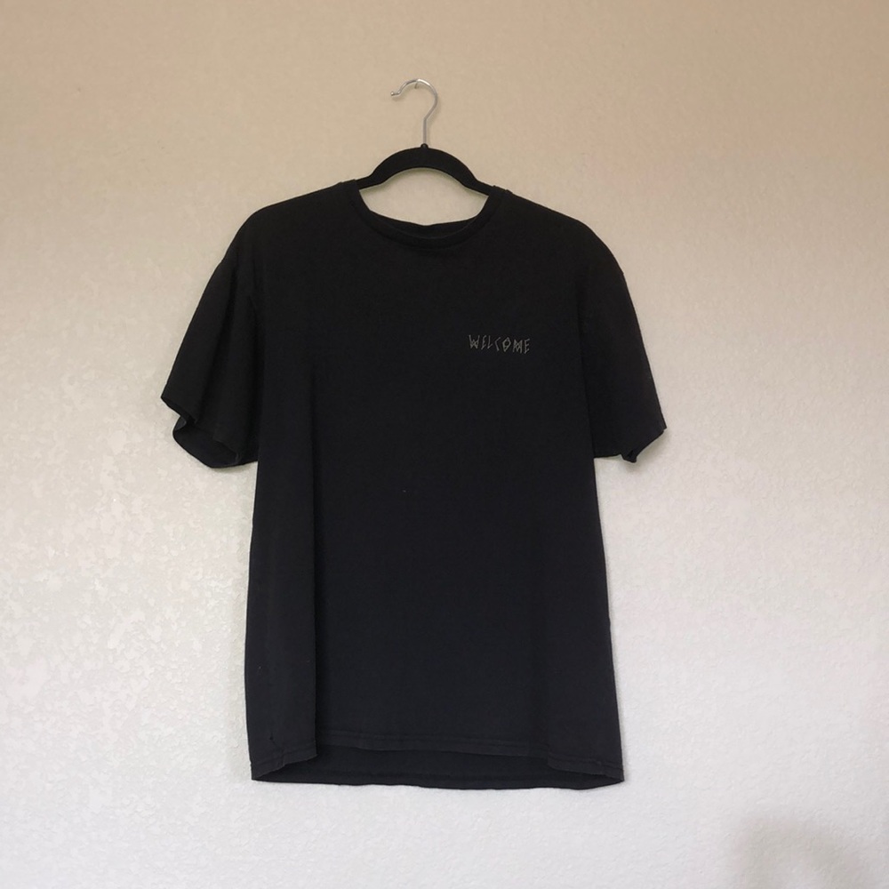 Black Welcome Medium Short Sleeve Shirt